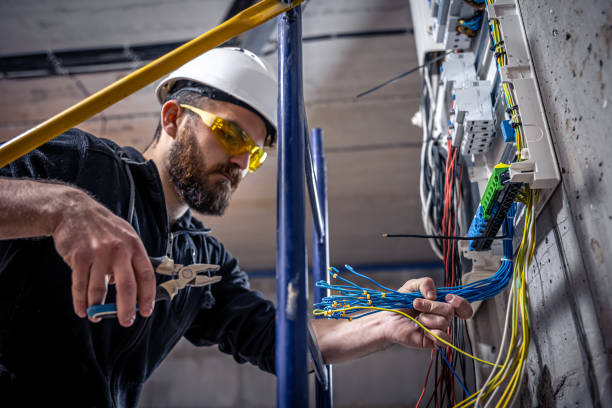Best Local Electrician Companies  in Leetsdale, PA